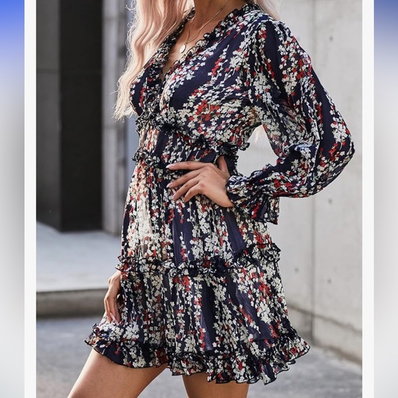 V-Neck & Backless Floral Mini Dress - Picture 2 of 6